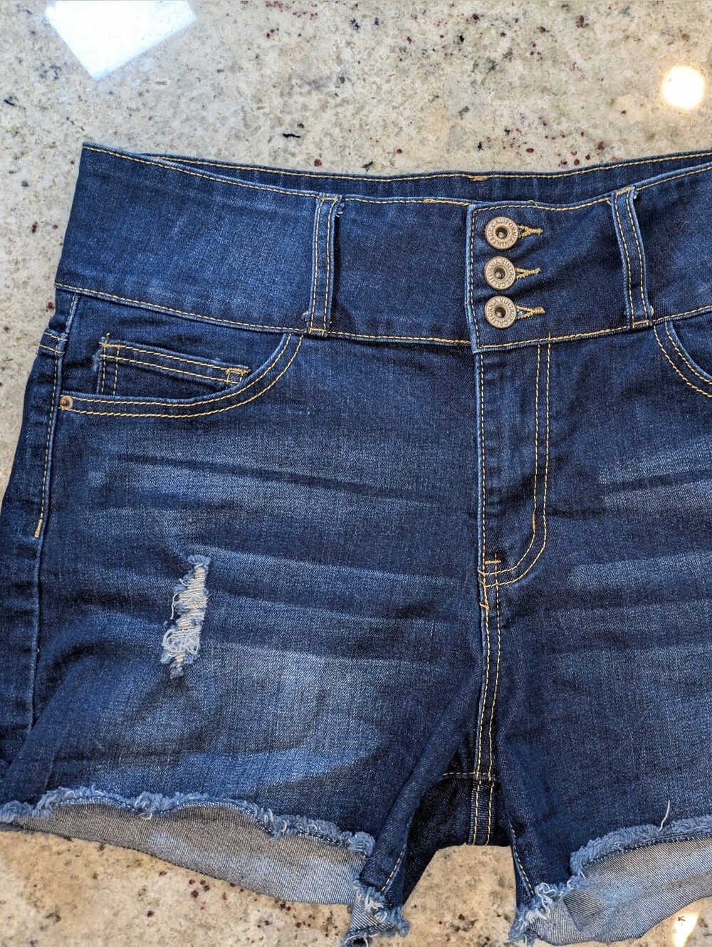 California Vintage Distressed Denim Shorts Dark Wash High Rise Raw Hem Size 13